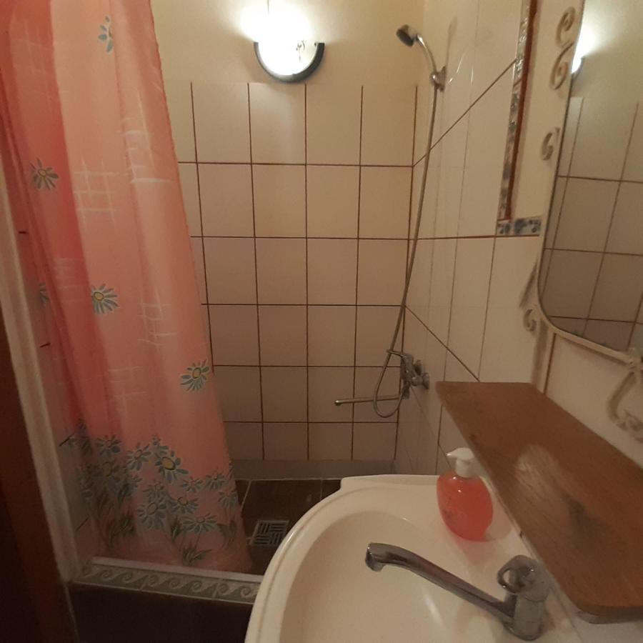 Hotel Viesu Nams "Laimes Pakavs" Straupe Exterior foto